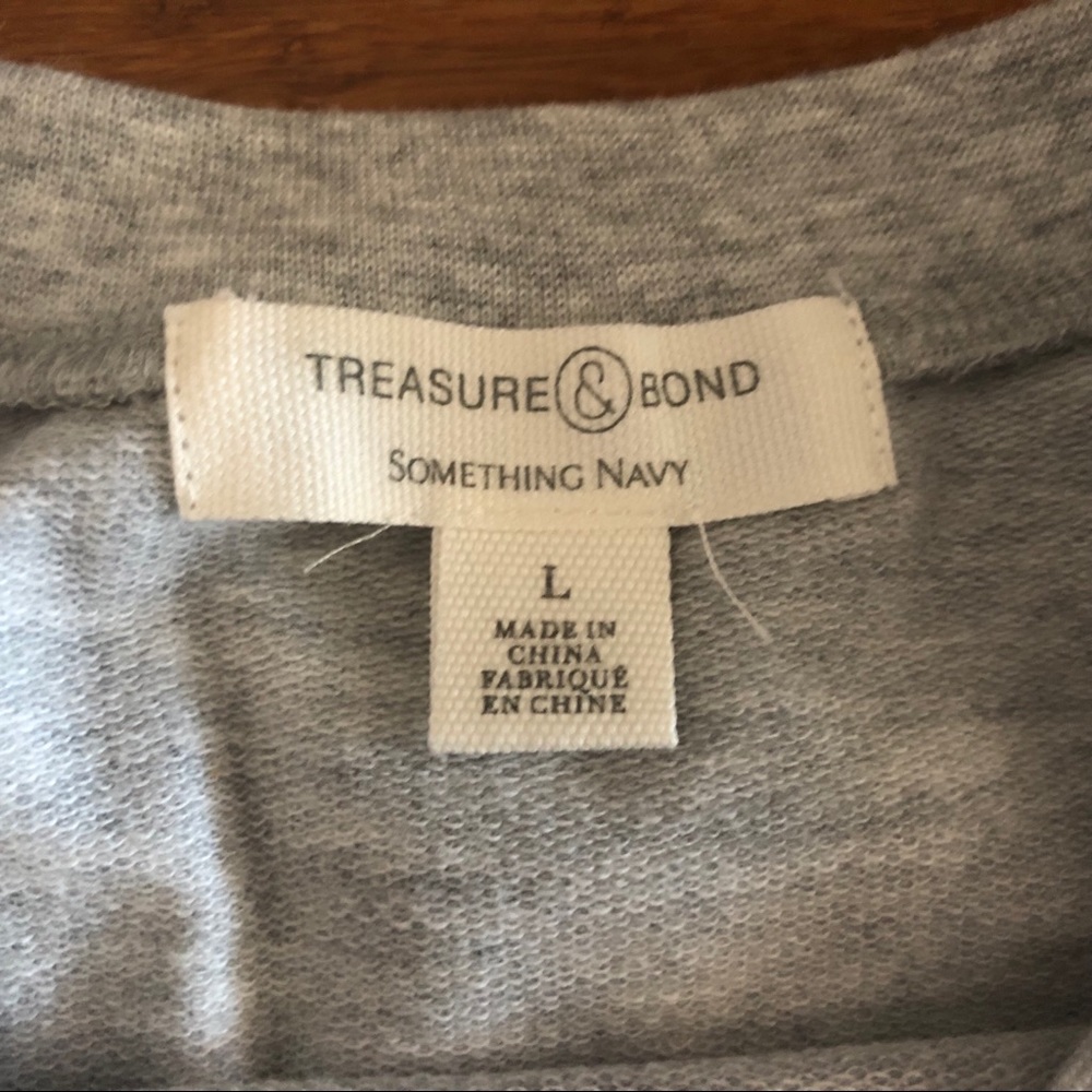 Treasure & Bond x Something Navy Sweatshirt - Picture 6 of 8